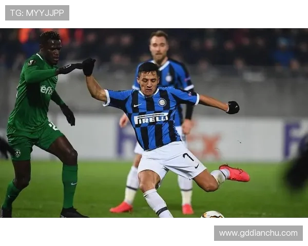 罗马诺:阿坎吉尊重米兰但因渴望欧冠选择加盟国米 罗马诺:阿坎吉尊重米兰但因渴望欧冠选择加盟国米