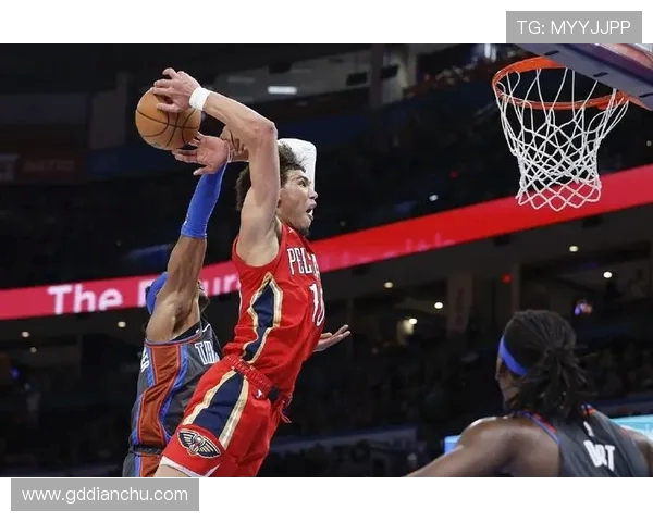 鹈鹕官宣裁掉季前赛场均仅4分2点3板的锋线球员舒马特调整阵容结构